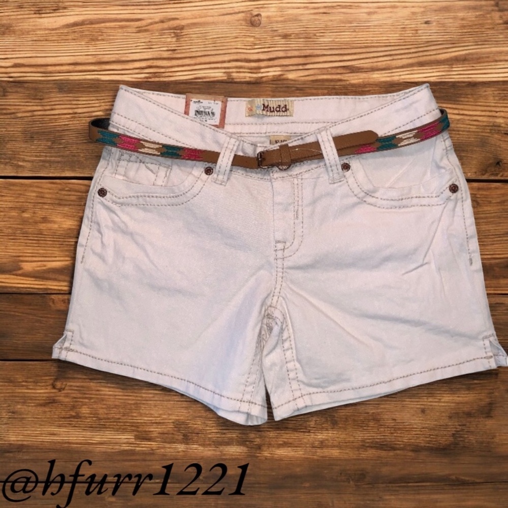 NWT WHITE MUDD SHORTS SIZE 12 1/2